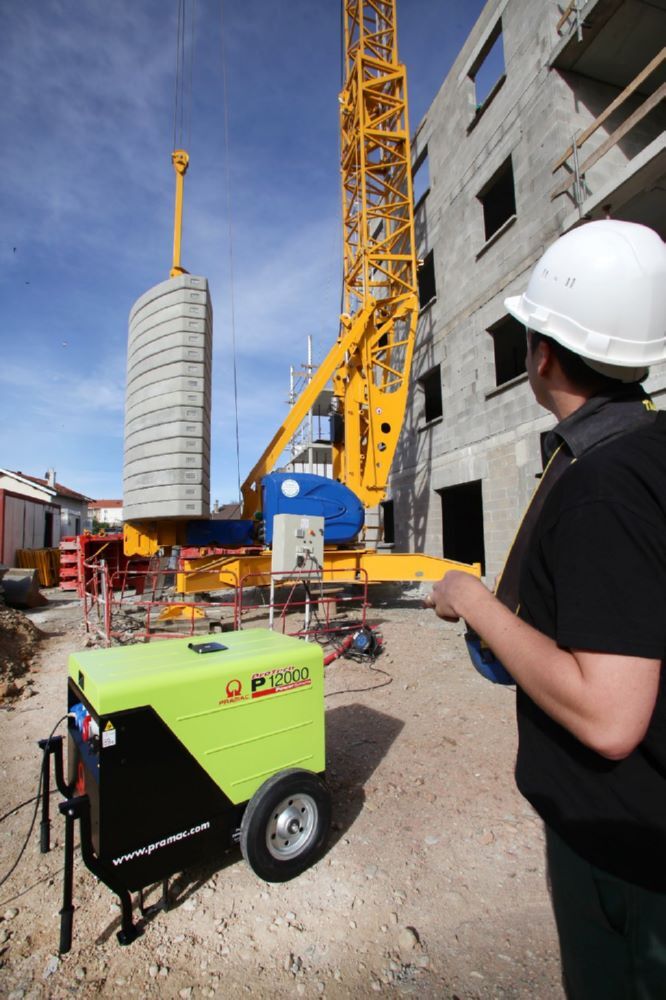 PRAMAC Stromerzeuger P 12000 THB ISO AVR 230V oder 400V Benzin Elektrostart Produktbild PRAMAC Stromerzeuger P 12000 THB ISO AVR 230V oder 400V Benzin Elektrostart bild 3