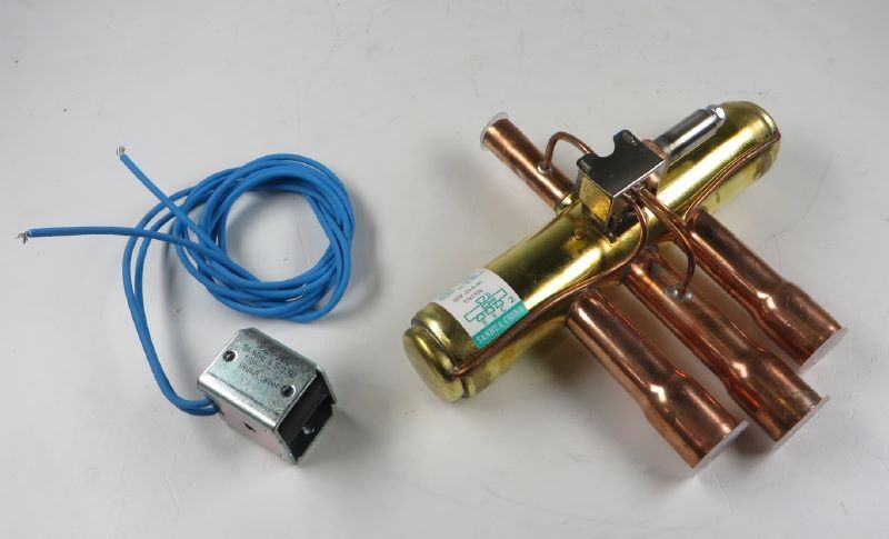 Produktbild Remko RK 4-Wege-Umkehrventil RVS 130-220 DC