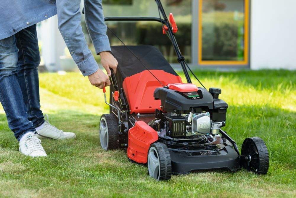 Scheppach 6 in1 Benzin-Rasenmäher mit Radantrieb MS161-46 mit 3,5 PS / 2,6 kW Produktbild Scheppach 6 in1 Benzin-Rasenmäher mit Radantrieb MS161-46 mit 3,5 PS / 2,6 kW bild 2