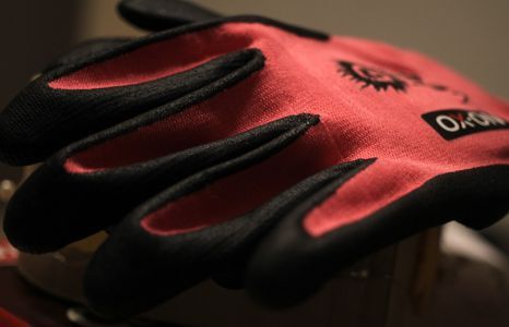 arbeitskleidung schutz handschutz teaser
