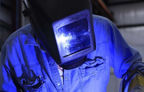 arbeitskleidung schutz kopfschutz schutzschilder teaser