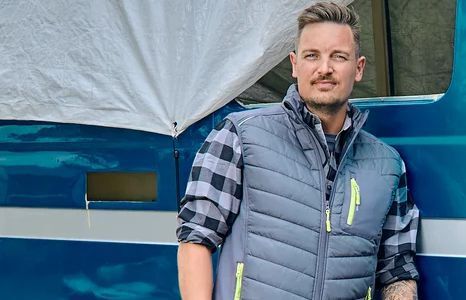 arbeitskleidung schutz normale berufskleidung arbeitsweste teaser Produktbild arbeitskleidung schutz normale berufskleidung arbeitsweste teaser