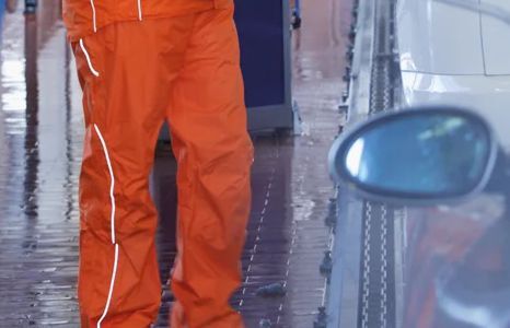 arbeitskleidung schutz wetterschutzkleidung regenhosen teaser