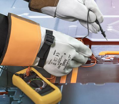 elektroinstallation werbeblock elektrikerschutzhandschuhe