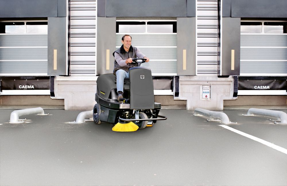 Kärcher Kehrsaugmaschine KM 100/100 R G
