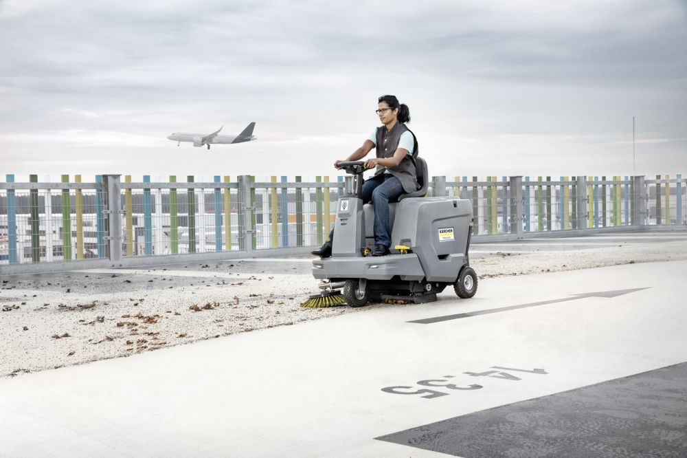 Produktbild Kärcher Kehrsaugmaschine KM 85/50 R Bp Pack 80 Ah Li + FC  bild 8