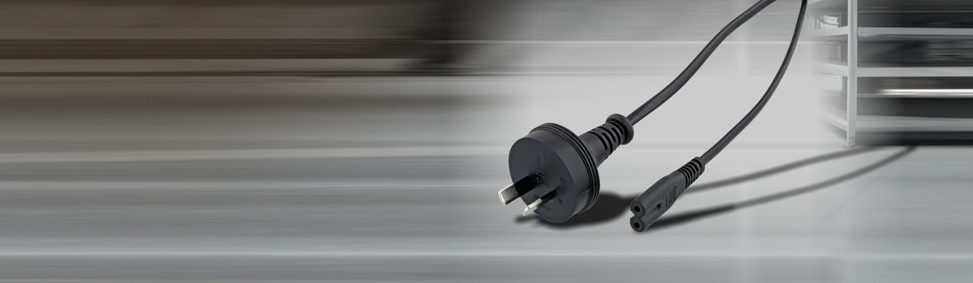 Schwarze Leuchten-Anschlussleitung der Marke Magic