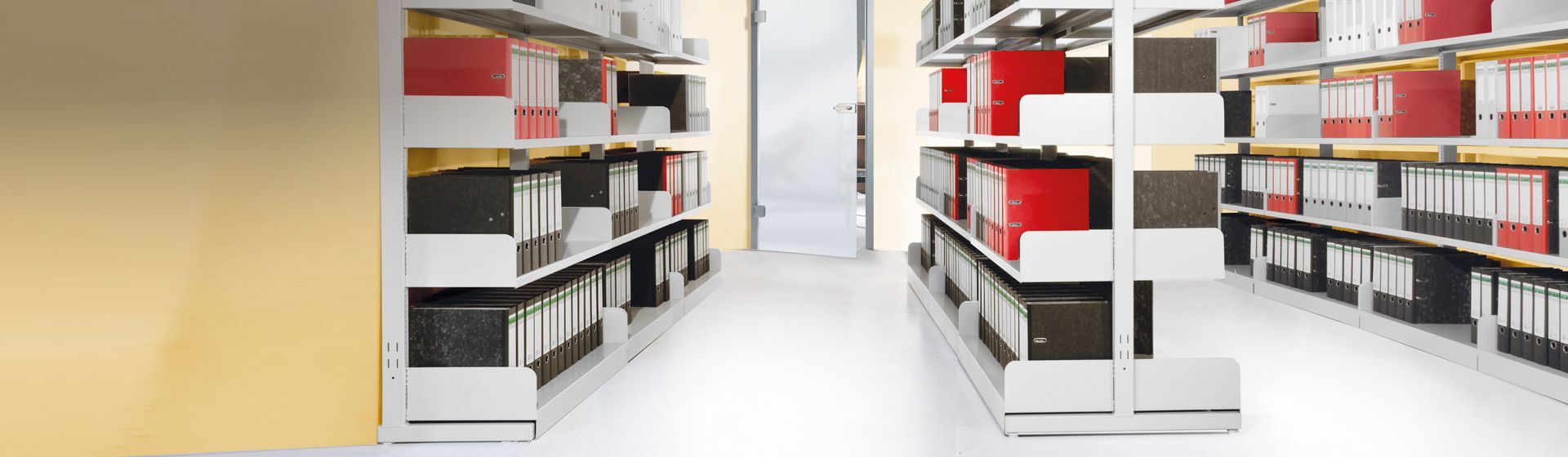 Kerkmann Freiarmregal bestückt mit Ordnern Kerkmann Freiarmregal bestückt mit Ordnern