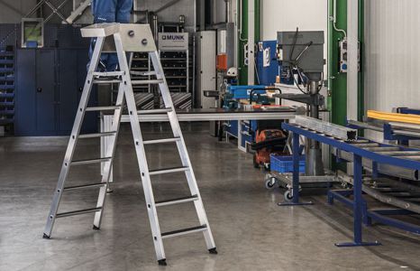 kategorie betriebsausstattung steigtechnik stehleitern teaser