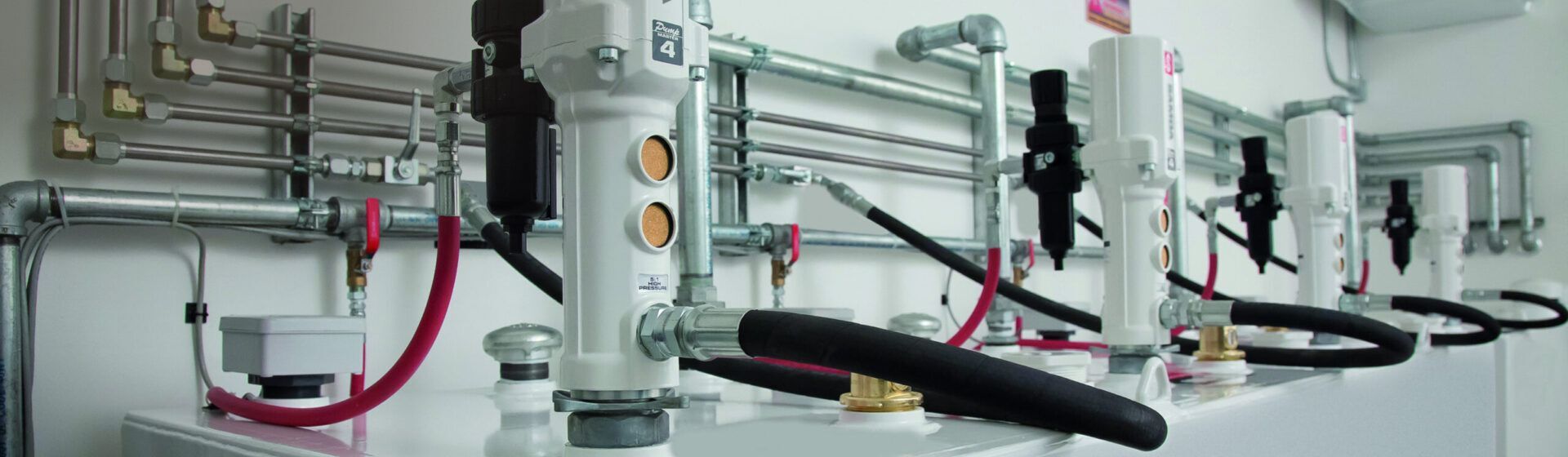 Samoa-Hallbauer Pumpen in Nahaufnahme Samoa-Hallbauer Pumpen in Nahaufnahme