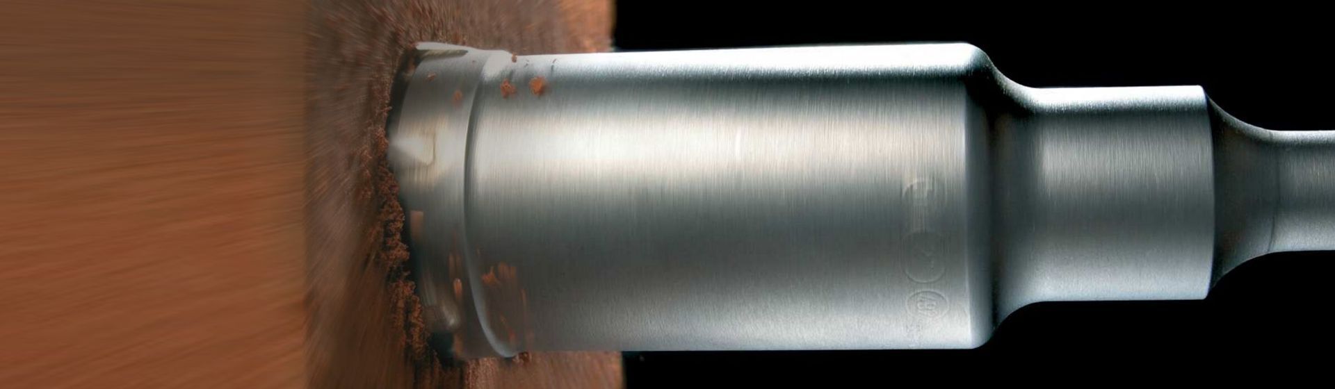 Dewalt Bohrkrone im Einsatz Dewalt Bohrkrone im Einsatz