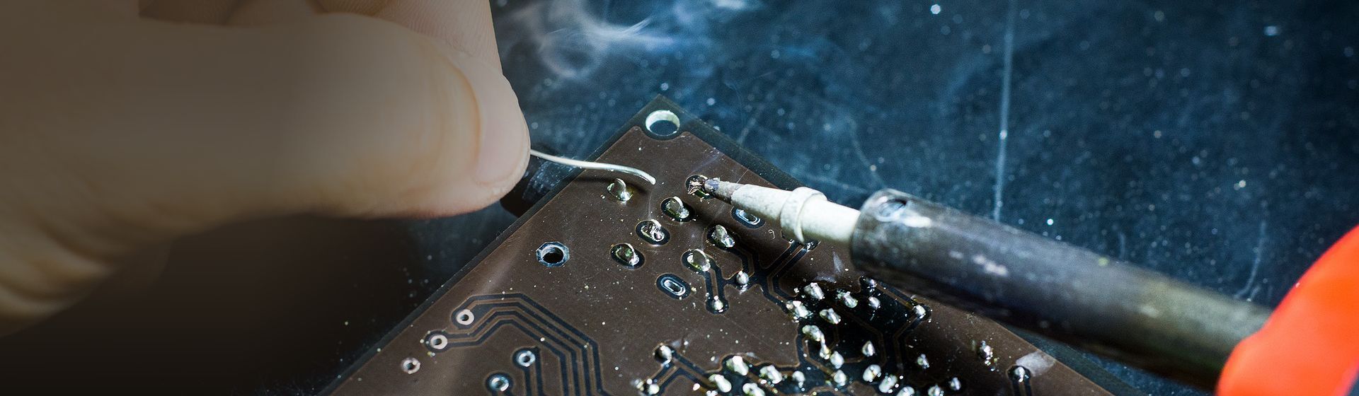 Löten von Platinen Löten von Platinen