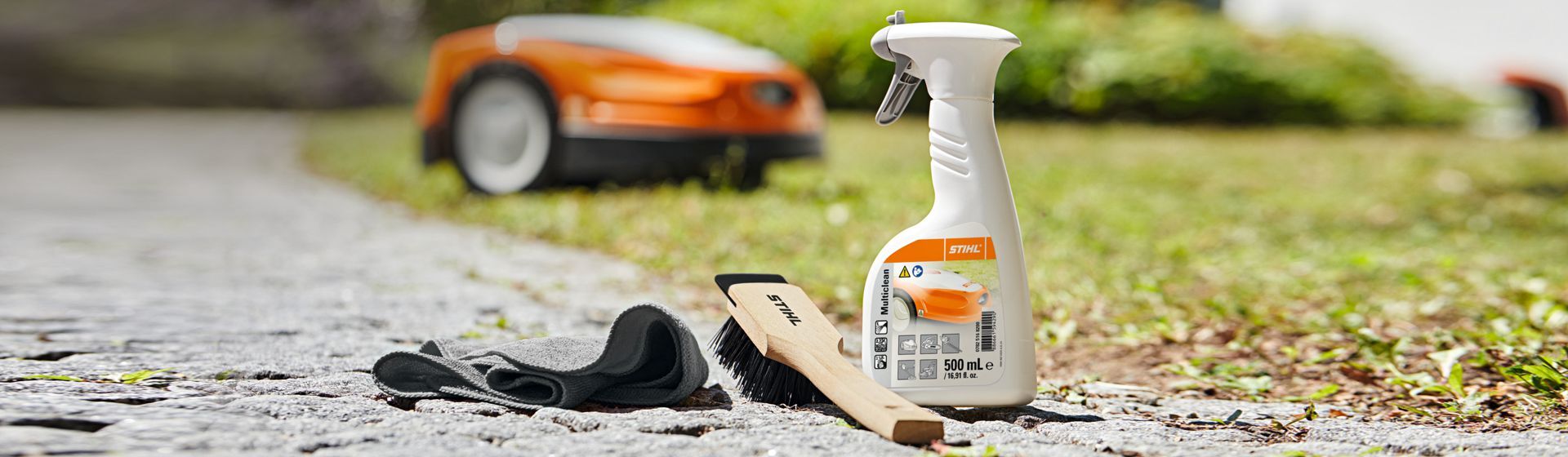 Stihl Pflegemittel, Bürste und Pflegetuch Stihl Pflegemittel, Bürste und Pflegetuch