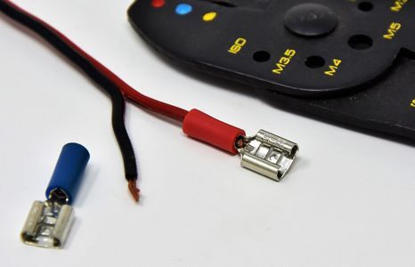 strom und energie elektroinstallationsmaterial teaser Produktbild strom und energie elektroinstallationsmaterial teaser