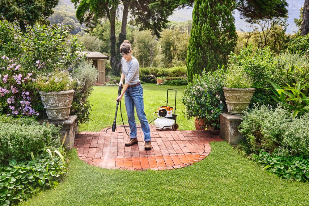 STIHL Fahrwagen mit Wassertank Produktbild STIHL Fahrwagen mit Wassertank bild 3