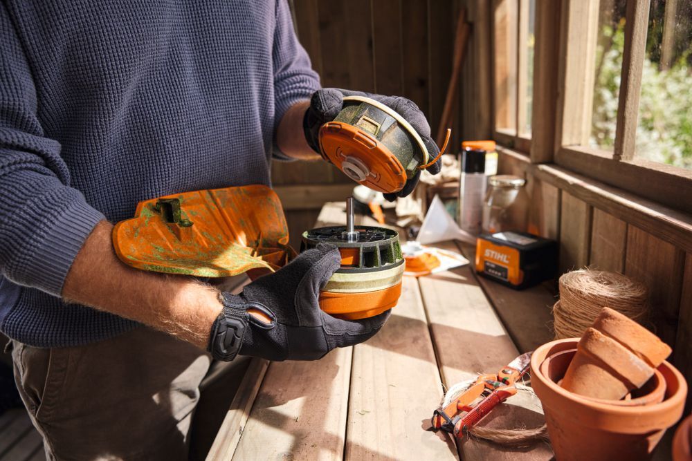 STIHL Akku Motorsense FSA 70 R mit Akku AK 20 und Ladegerät AL 101 Produktbild STIHL Akku Motorsense FSA 70 R mit Akku AK 20 und Ladegerät AL 101 bild 2