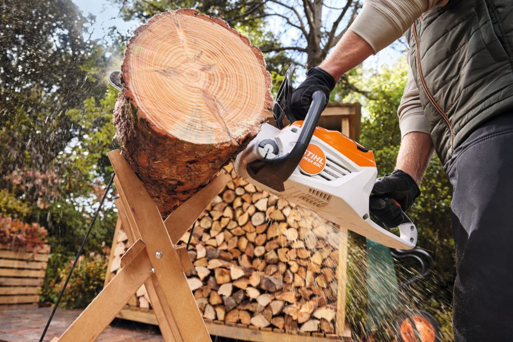 STIHL Akku Kettensäge MSA 80 C-B mit Akku AK 30 S und Ladegerät AL 101 Produktbild STIHL Akku Kettensäge MSA 80 C-B mit Akku AK 30 S und Ladegerät AL 101 bild 3