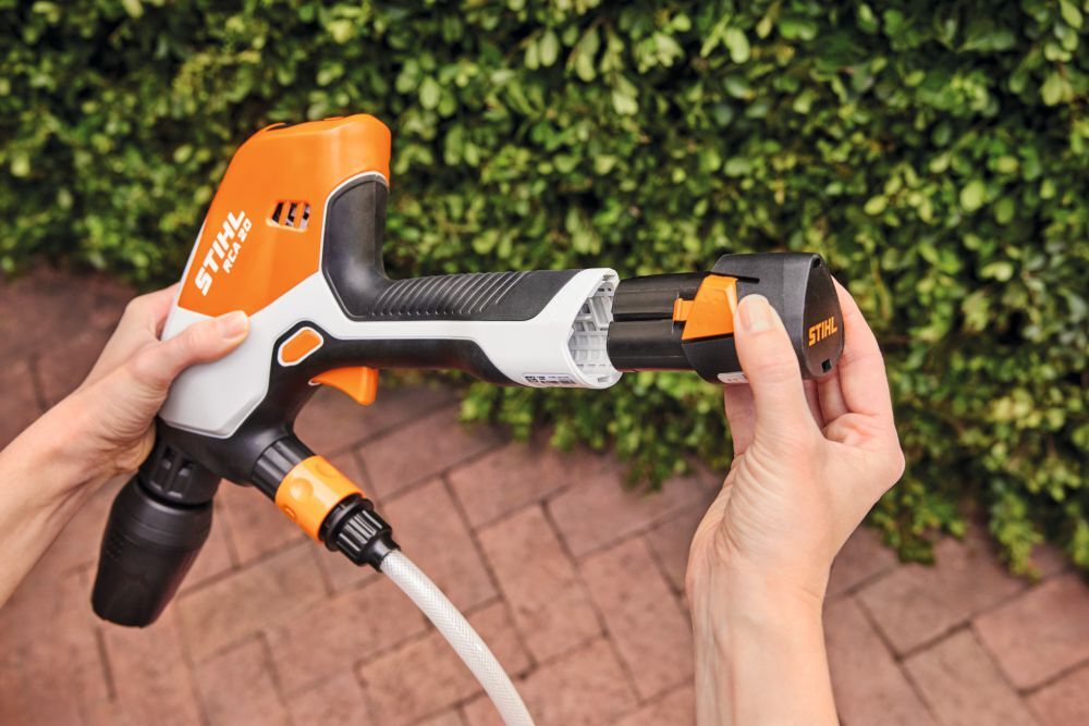 STIHL Akku Druckreiniger RCA 20 mit 2x Akku AS 2 und Ladegerät AL 1 STIHL Akku Druckreiniger RCA 20 mit 2x Akku AS 2 und Ladegerät AL 1