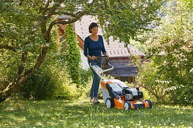 STIHL Rasenmäher Benzin RM 650 VE 48 cm Schnittbreite Produktbild STIHL Rasenmäher Benzin RM 650 VE 48 cm Schnittbreite bild 3