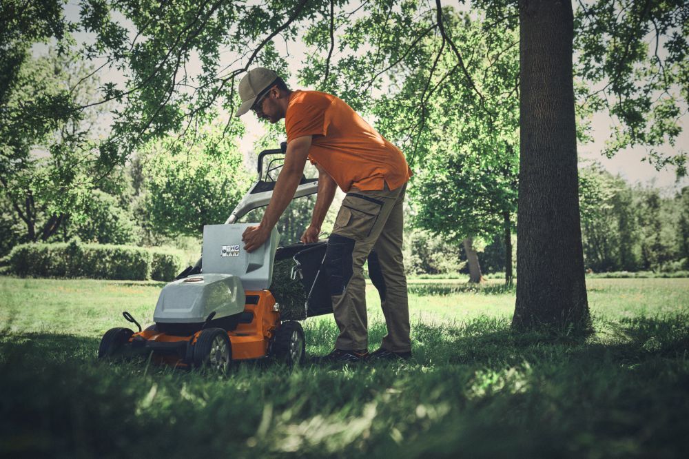 STIHL Akku Rasenmäher RMA 750 V ohne Akku und Ladegerät Produktbild STIHL Akku Rasenmäher RMA 750 V ohne Akku und Ladegerät bild 4