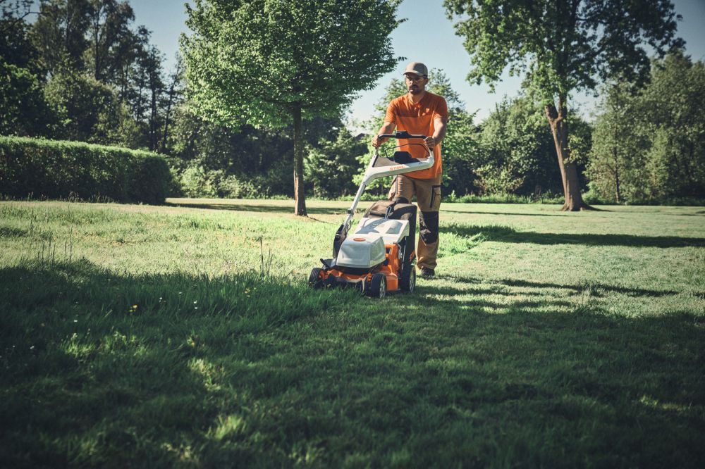 STIHL Akku Rasenmäher RMA 750 V ohne Akku und Ladegerät Produktbild STIHL Akku Rasenmäher RMA 750 V ohne Akku und Ladegerät bild 5