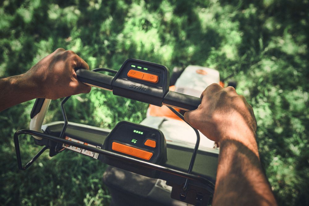 STIHL Akku Rasenmäher RMA 756 V ohne Akku und Ladegerät Produktbild STIHL Akku Rasenmäher RMA 756 V ohne Akku und Ladegerät bild 3
