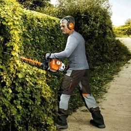 Stihl Heckenschere Benzin HS 82 R Schnittlänge 60 cm Produktbild Stihl Heckenschere Benzin HS 82 R Schnittlänge 60 cm bild 3
