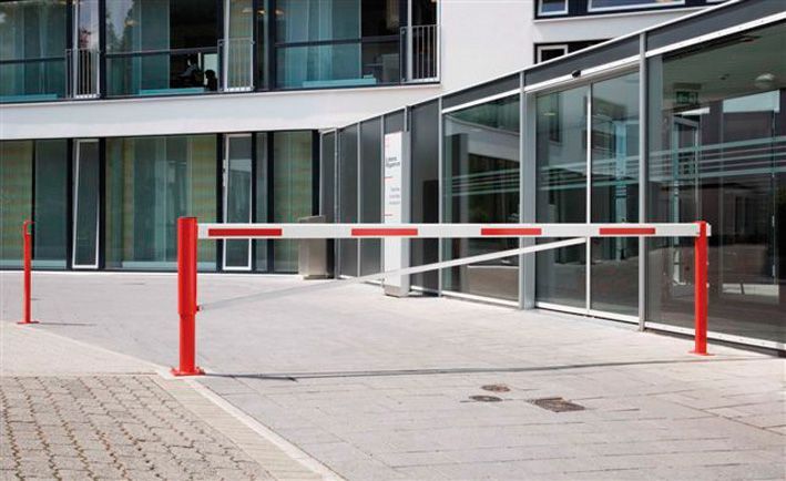 Wegesperre Schranke drehbar lack. 4,0 m li.W. Dübeln Produktbild Wegesperre Schranke drehbar lack. 4,0 m li.W. Dübeln