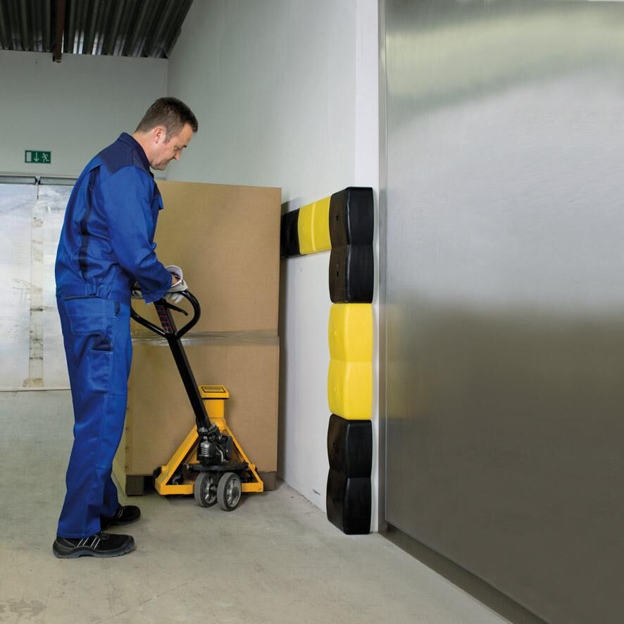 Asecos Eck-Schutzprofil 500 breit PE schwarz VE 2 Produktbild Asecos Eck-Schutzprofil 500 breit PE schwarz VE 2 bild 3