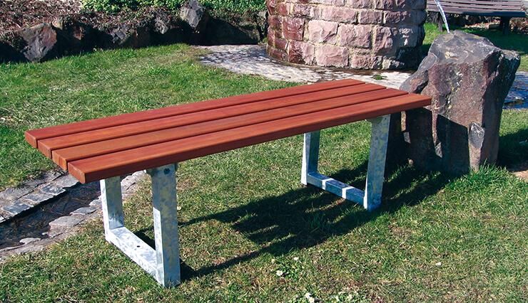 Lignit Hockerbank Modell 17 Hartholz lac Lignit Hockerbank Modell 17 Hartholz lackiert