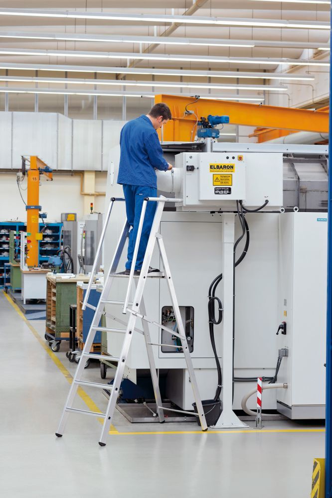 ZARGES Stufenleiter Z600 ZAP 7 Stufen Produktbild ZARGES Stufenleiter Z600 ZAP 7 Stufen
