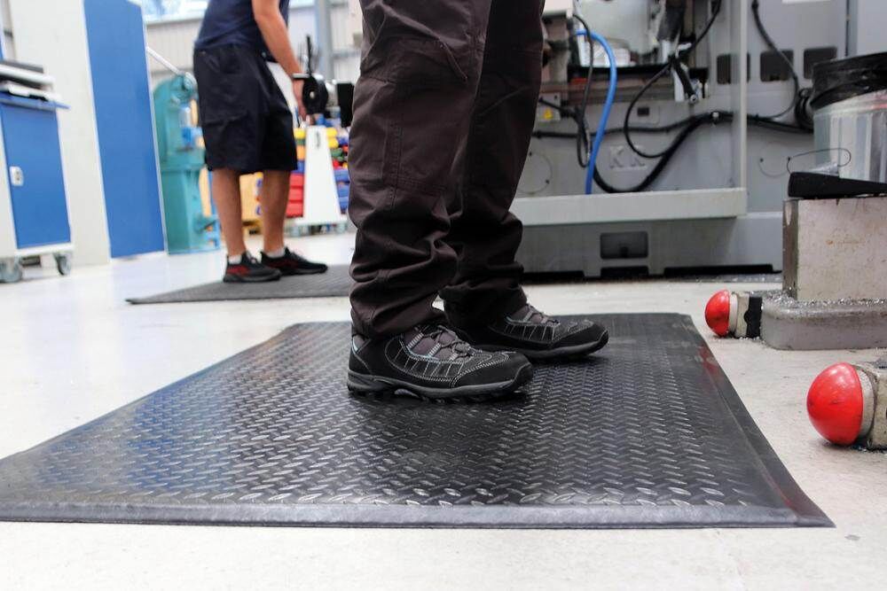 Coba Arbeitsplatzbodenbelag Orthomat® Comfort Plus 0,9 x lfm. Produktbild Coba Arbeitsplatzbodenbelag Orthomat® Comfort Plus 0,9 x lfm. bild 6