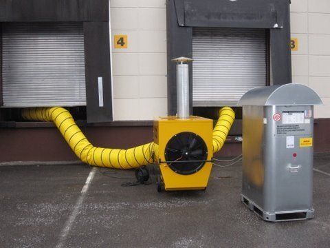 WILMS Tank 990 Liter doppelwandig bestehend aus: Kunststofftank und verzinktem A WILMS Tank 990 Liter doppelwandig bestehend aus: Kunststofftank und verzinktem A