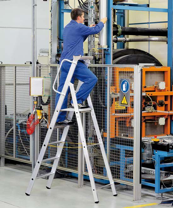 Zarges Leichtmetall Stehleiter mit Plattform 8 Stufen Z600 Produktbild Zarges Leichtmetall Stehleiter mit Plattform 8 Stufen Z600 bild 2